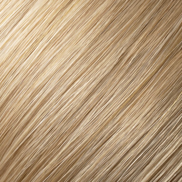 18_Golden ash blonde